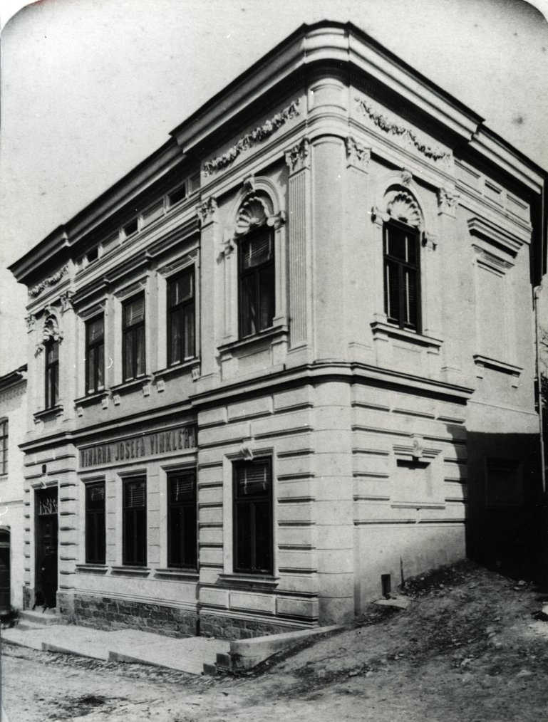 Obchod A. Franka a hostinec L. Markuse v místech pozdějšího hotelu Beskyd (konec 19. století)